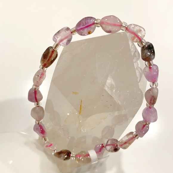 Natural Mixed Colorful Irregular Quartz Bracelet - Picture 4 of 5
